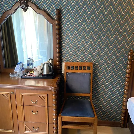 Büyük Levent Hotel *