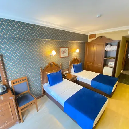 Bueyuek Levent Hotell *