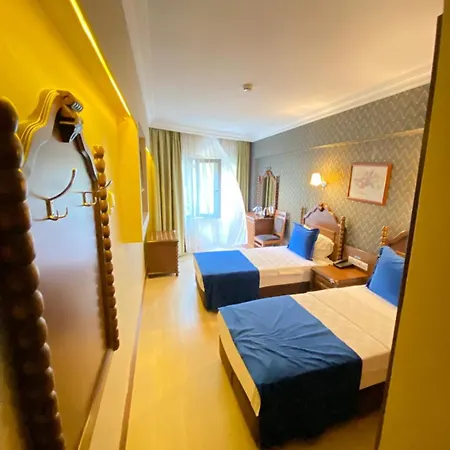 Отель Bueyuek Levent