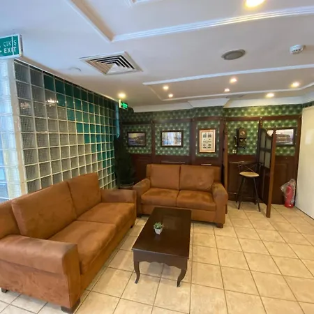 Hotell Bueyuek Levent *