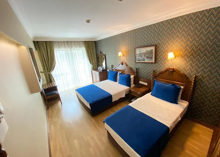 Bueyuek Levent